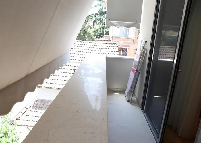 Premium 2 شقة تيرانا