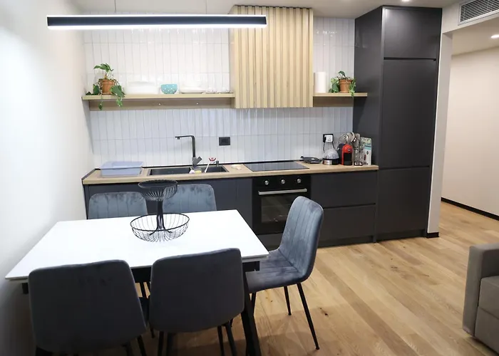 Premium 2 شقة تيرانا